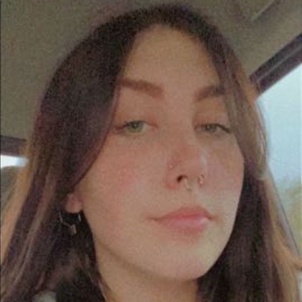 Meet your Posher, Jasmine
